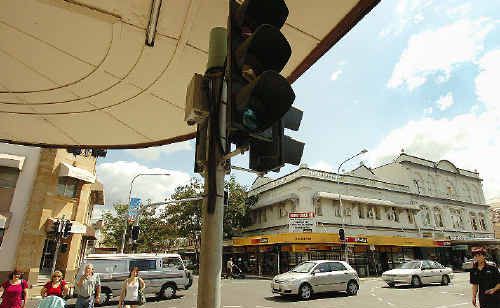 The Kent and Bazaar streets corner was just one without traffic lights during Maryborough’s power outage yesterday. The Kent and Bazaar streets corner was just one without traffic lights during Maryborough’s power outage yesterday.